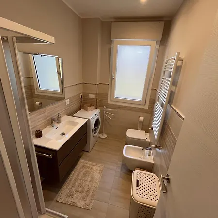 דירה Ginestre סניגליה